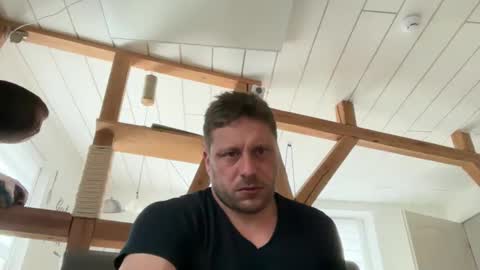 Snapshot of chris164 chatting on 13, 4, 2026 Chris online show from 13, 4, 2026