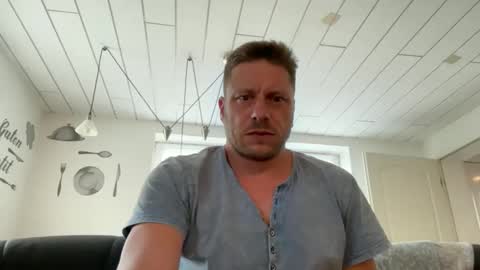 Snapshot of chris164 chatting on 3, 6, 2026 Chris online show from 3, 6, 2026