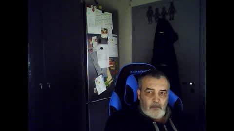 Chris online show from 4, 10, 2025