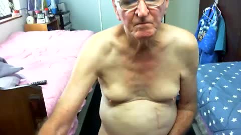 Snapshot of chris51117 chatting on 28, 12, 2024 Chris online show from 28, 12, 2024