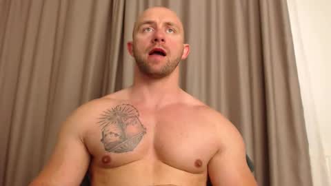 Snapshot of chrisbigbiceps chatting on 29, 5, 2026 chrisbigbiceps online show from 29, 5, 2026