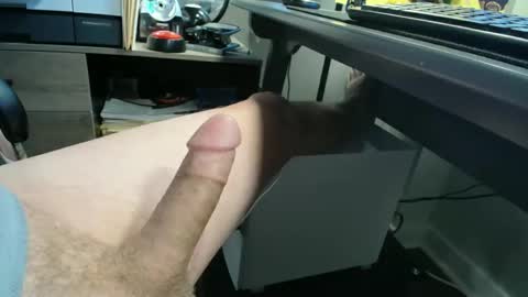 Snapshot of chriscock18103 chatting on 4, 11, 2025 chriscock18103 online show from 4, 11, 2025