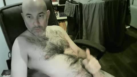 chrisprngr online show from 8, 4, 2026