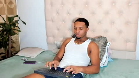 Snapshot of chriss_vall chatting on 25, 3, 2026 Chriss Vall online show from 25, 3, 2026