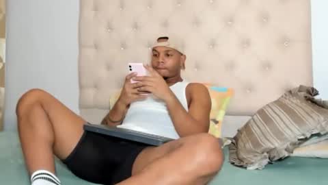 Snapshot of chriss_vall chatting on 10, 5, 2026 Chriss Vall online show from 10, 5, 2026