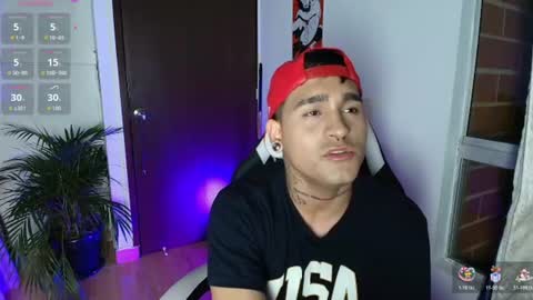 Snapshot of chriss_wg_ chatting on 23, 7, 2026 Christian Wang online show from 23, 7, 2026