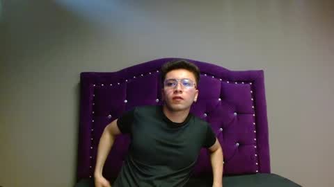 Snapshot of chrissx_ chatting on 2, 10, 2025 CHRIS online show from 2, 10, 2025