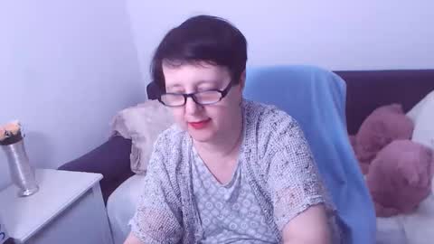 Snapshot of christarose chatting on 6, 10, 2025 Christa online show from 6, 10, 2025