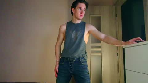 UPVOTE ME ------  ILL DO SOMETHING FOR FREE online show from 14, 7, 2026