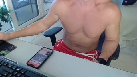 Snapshot of christiano1977 chatting on 25, 10, 2025 Michael USA online show from 25, 10, 2025