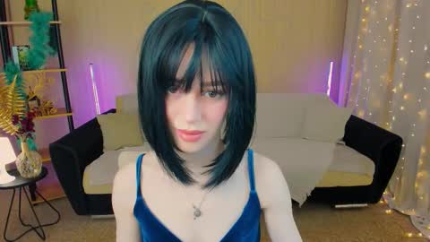 christinaconteeree online show from 15, 1, 2026