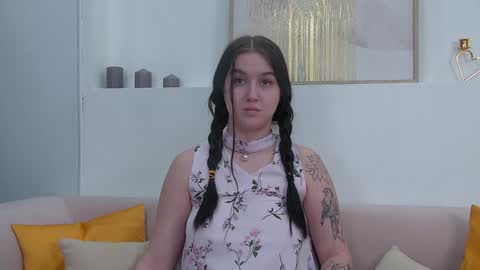 Christina online show from 8, 1, 2025