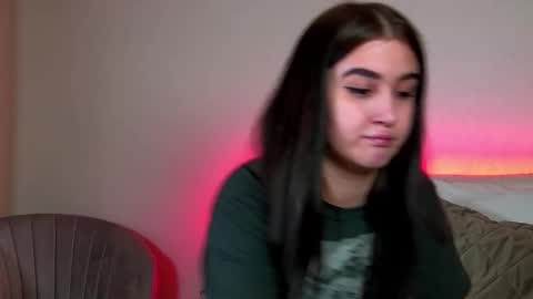 Christina online show from 5, 3, 2025