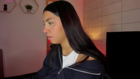 Christine  online show from 18, 9, 2025