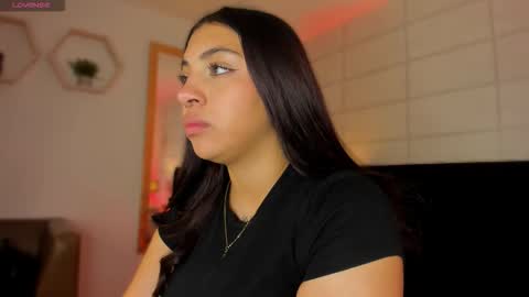 Christine  online show from 29, 9, 2025