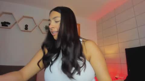 Christine  online show from 30, 10, 2025