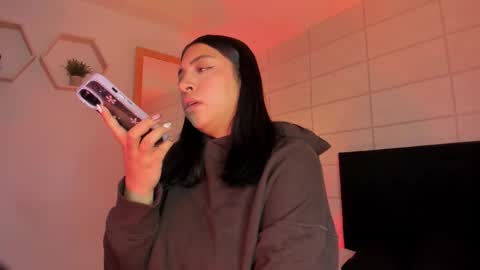 Christine  online show from 26, 11, 2025