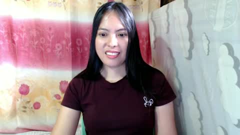 Snapshot of christine_scott chatting on 12, 12, 2024 christine_scott online show from 12, 12, 2024