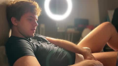 Christopher online show from 25, 10, 2025