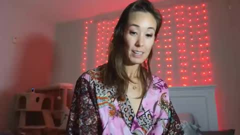 Snapshot of christy_love chatting on 1, 12, 2025 Christy Love online show from 1, 12, 2025