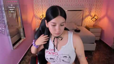 Snapshot of christy_teigen chatting on 6, 2, 2026 CHRISTY online show from 6, 2, 2026