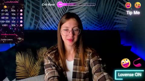 Snapshot of christycrayme chatting on 2, 10, 2025 ChristyCrayme online show from 2, 10, 2025