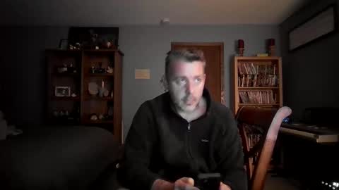 chrisw8121 online show from 28, 11, 2025