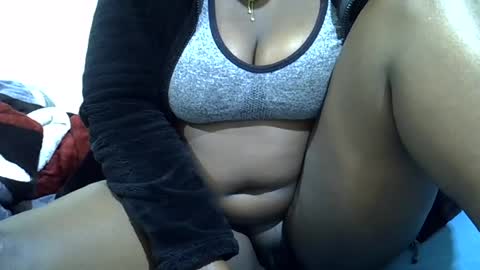 Snapshot of chubby_queenie07 chatting on 10, 7, 2026 DivaDee online show from 10, 7, 2026