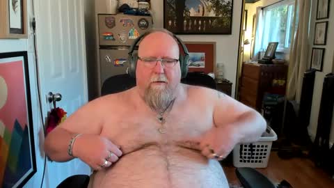 Snapshot of chubbybaybear chatting on 28, 9, 2025 Chubby online show from 28, 9, 2025
