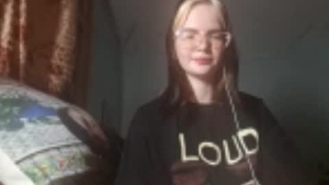 Lisa online show from 26, 11, 2025