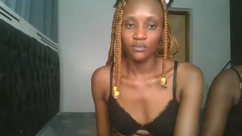 Snapshot of chyna_baibe chatting on 4, 10, 2025 chyna_baibe online show from 4, 10, 2025