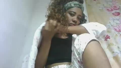 Snapshot of ciciazzhh chatting on 7, 3, 2026 ciciazzhh online show from 7, 3, 2026