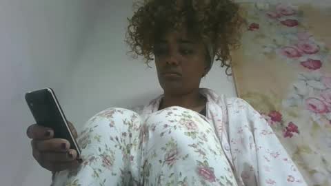 Snapshot of ciciazzhh chatting on 8, 3, 2026 ciciazzhh online show from 8, 3, 2026