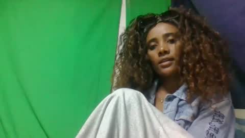 Snapshot of ciciazzhh chatting on 10, 5, 2026 ciciazzhh online show from 10, 5, 2026