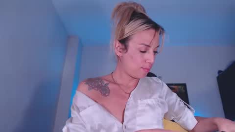 Snapshot of cicimom chatting on 24, 3, 2026 cicimom online show from 24, 3, 2026