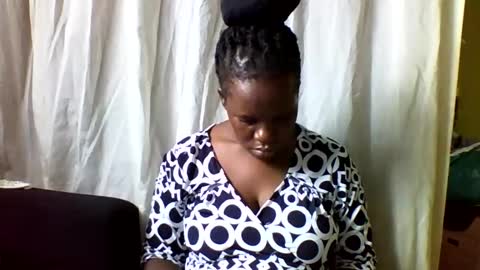 Snapshot of cinddy_14 chatting on 7, 6, 2026 cinddy 14 online show from 7, 6, 2026