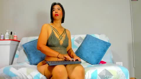 Snapshot of cinderella_jackson chatting on 16, 4, 2026 Cinderela Jackson online show from 16, 4, 2026