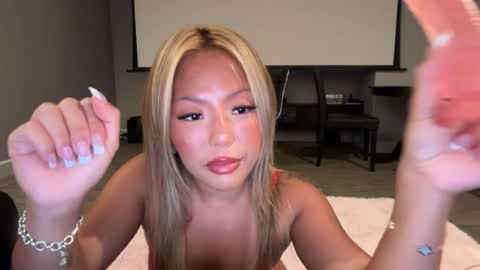 Snapshot of cindyxxchen chatting on 1, 8, 2026 Cindy online show from 1, 8, 2026