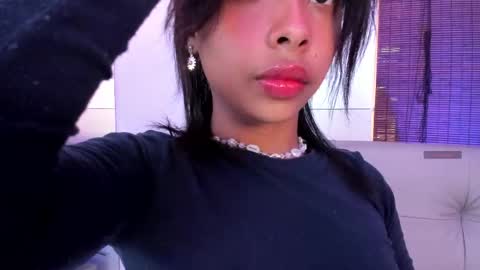 Snapshot of cinnamon_kyla chatting on 3, 3, 2025 cinnamon_kyla online show from 3, 3, 2025