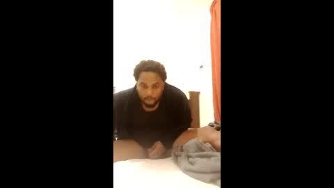 cinnamonbomb online show from 11, 3, 2026