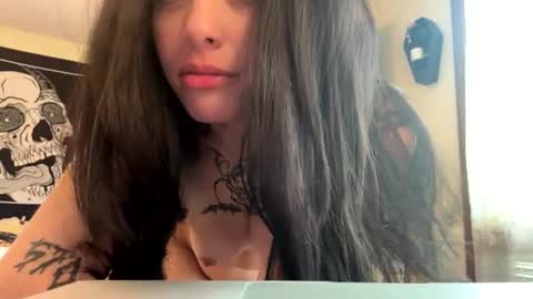 Snapshot of cinnybunny chatting on 4, 8, 2026 cinnybunny online show from 4, 8, 2026