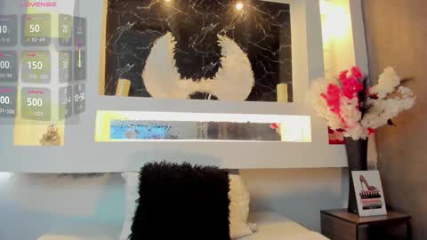 Cinthya  online show from 23, 10, 2025