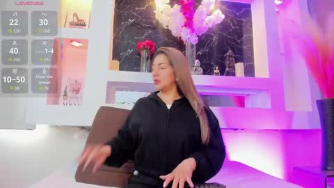 Cinthya  online show from 20, 4, 2026