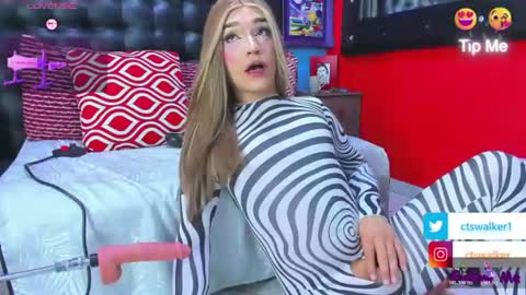 Snapshot of cinthya_walker1 chatting on 8, 7, 2026 cinthya_walker1 online show from 8, 7, 2026