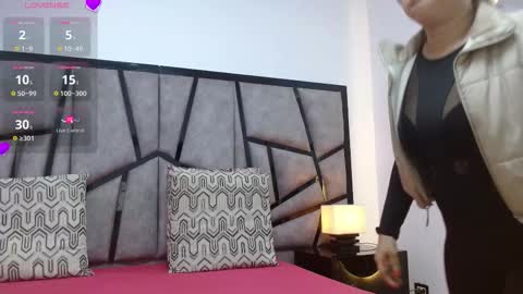 Cintia Hills online show from 1, 3, 2026