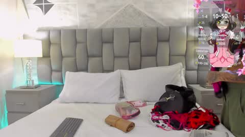 CintiaCollins  online show from 16, 12, 2024