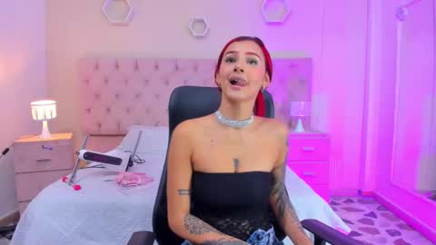 CintiaCollins  online show from 4, 11, 2025