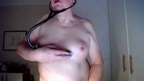 Snapshot of clacock chatting on 16, 12, 2025 clacock online show from 16, 12, 2025