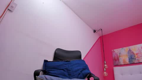 claire aristizabal online show from 21, 2, 2025