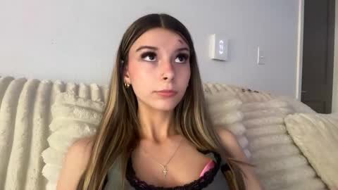 clairewalkerr online show from 14, 11, 2025